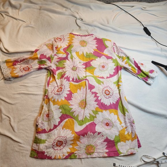 Vintage Seventeen Pajama Set with Retro Floral Size Medium - Picture 7 of 12